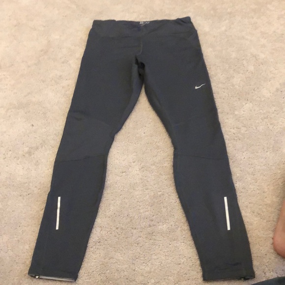 Nike women’s leggings - Picture 1 of 1